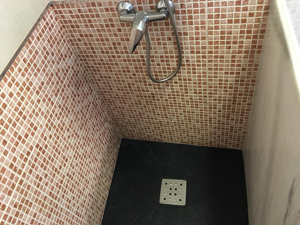 ホテル Hostal Tarik タリファ エクステリア 写真